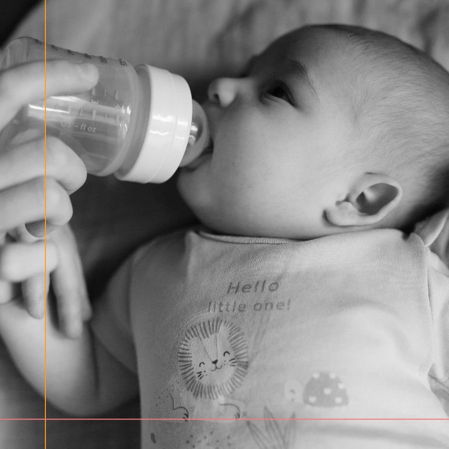 The Ultimate Review: 4 Best Anti-Colic Baby Bottles for New Moms